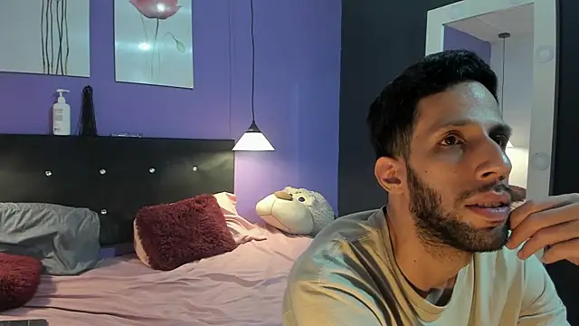 Karim mansur online show from February 25, 8:32 pm