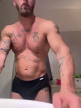 Tiziano94 online show from February 25, 10:05 am