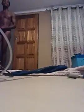 DeclawedPoise online show from March 1, 6:51 pm