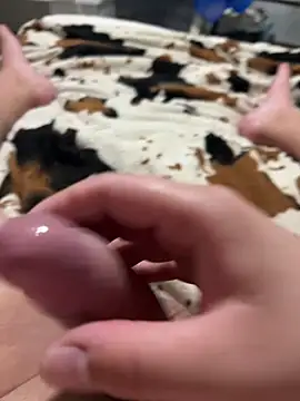 brunonovinho18 online show from March 8, 7:45 am