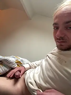 Crevette311 online show from November 20, 12:04 pm