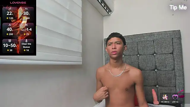 Little Twink19x online show from March 24, 7:29 pm