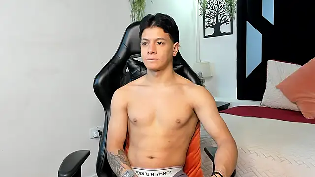 TonyPetrovjs online show from March 26, 4:49 am