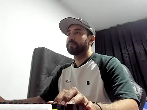 coolfreaky online show from February 23, 2:46 am