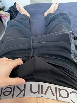 Vireontr1 online show from April 12, 9:00 am