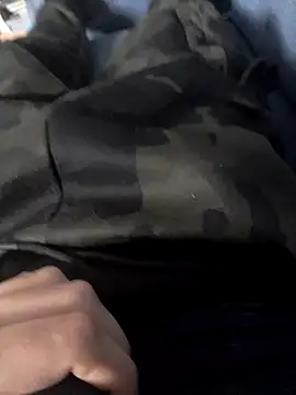 ilcazzone32 online show from March 1, 2:39 pm