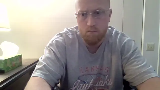 tytheexhibionist online show from April 9, 11:00 pm