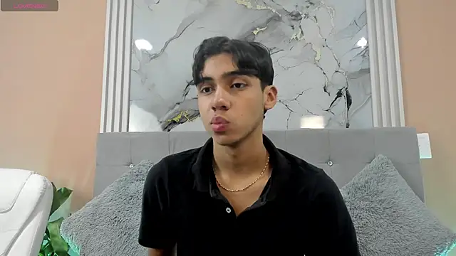 Eros Lux online show from April 15, 2:50 pm