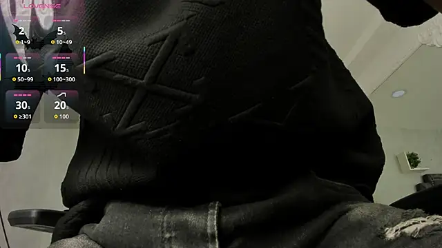 DylanRoyce  online show from May 26, 1:07 pm