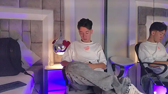 Austin Reedss online show from April 10, 2:46 pm