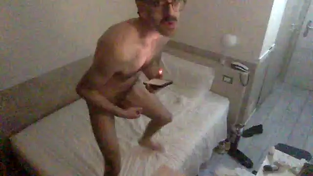 max11xlv2 online show from April 23, 2:16 am