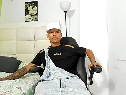 emanuel 23cm online show from February 25, 2:01 am