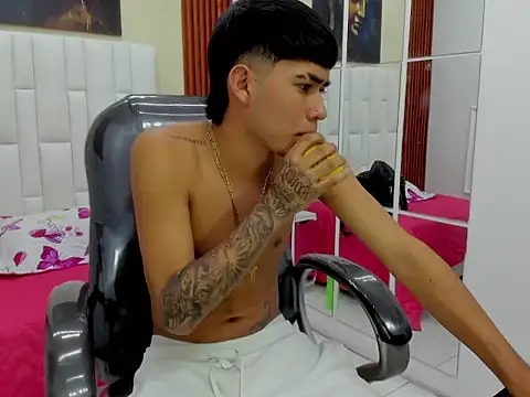 Thiago collinss online show from March 12, 10:39 pm