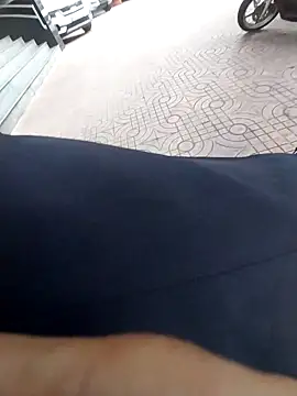 CanhMaxx1109 online show from April 17, 1:08 am