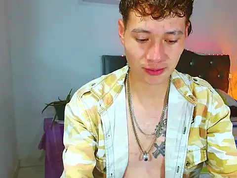  Santi2 online show from March 26, 7:18 pm