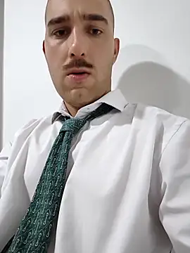 straightdude99 online show from March 12, 1:02 am