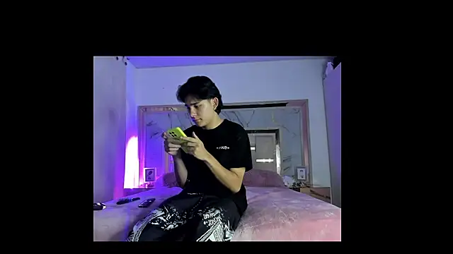 monky 0002 online show from March 12, 11:34 pm