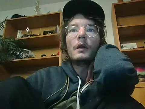 KinkyKittyBoy online show from April 6, 3:36 am