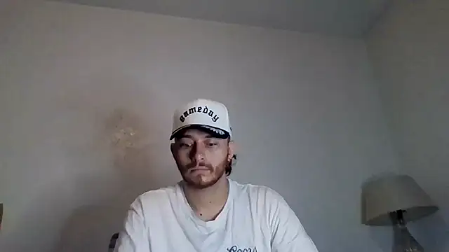 TallHungandCloudy69 online show from April 11, 6:31 am