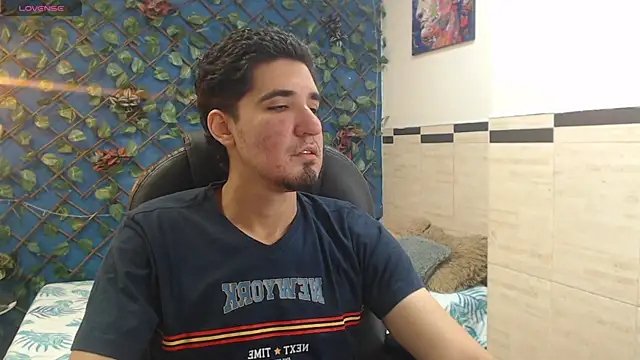 Roccoallegeri online show from April 1, 12:51 pm