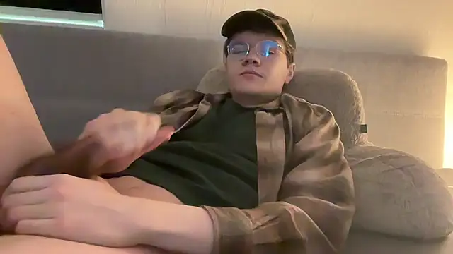 skinnyrey444 online show from April 13, 12:06 pm