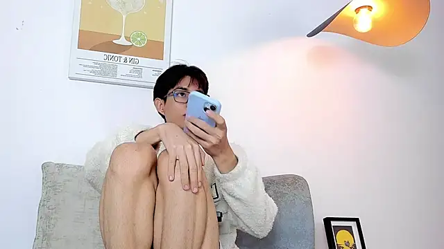 daniell rdrig online show from March 6, 1:08 pm