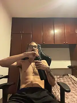 psycrema online show from April 18, 9:58 pm