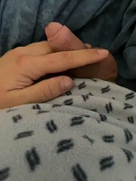 YoUnGbOy2018 online show from March 28, 10:15 am