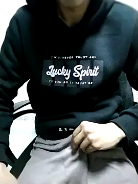 Ahmed19990 online show from March 5, 7:54 pm