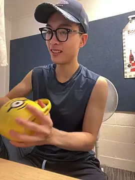 hoppyhops online show from June 25, 3:50 pm