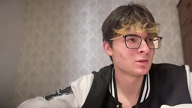 niksikor online show from April 4, 1:52 pm