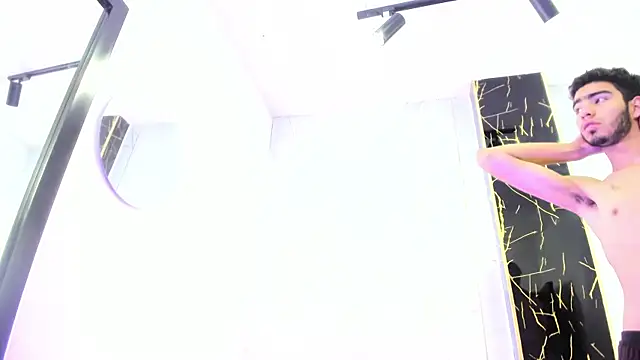 Valentin Lux online show from April 2, 4:10 am