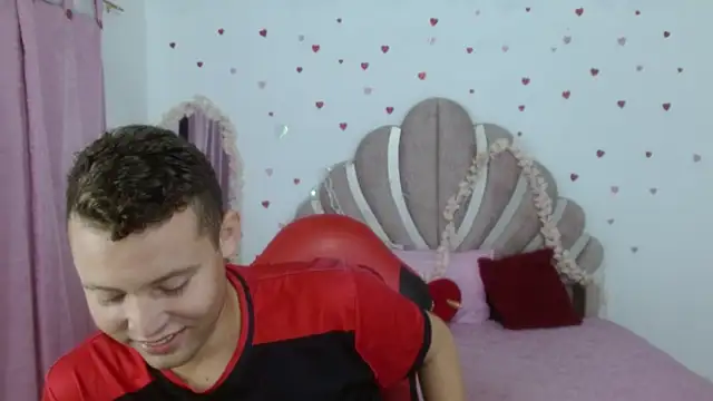 sven fox723 online show from June 11, 12:58 pm