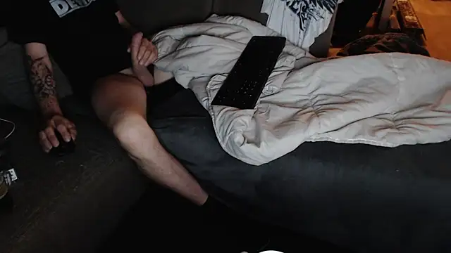 Hottehans88 online show from April 15, 2:55 am