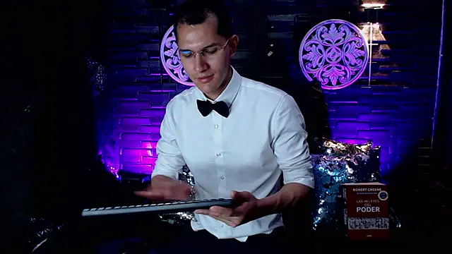 MilanDavid1 online show from March 24, 6:13 pm