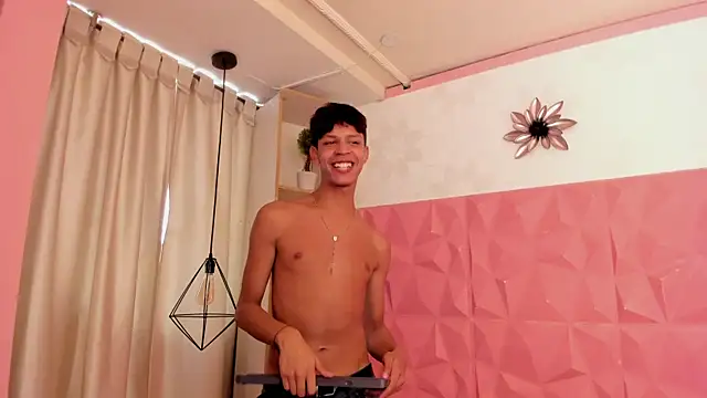 Ethan qop online show from July 28, 5:23 pm