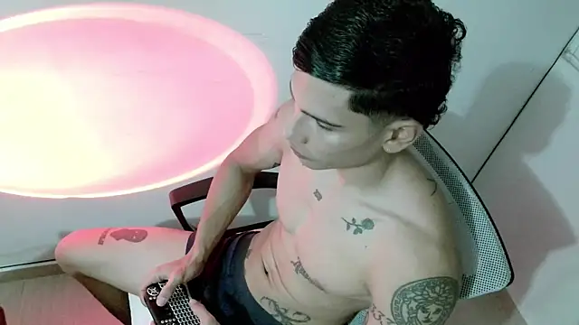 srghost333 online show from April 22, 4:30 am