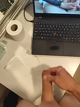 Essie deLona online show from June 22, 11:58 am