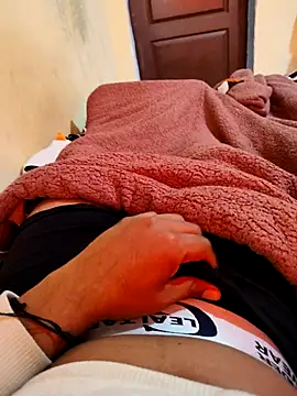 jdjejfjeje online show from March 28, 8:53 pm