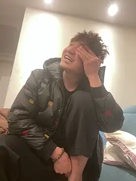 lilili19488 online show from March 20, 1:59 pm