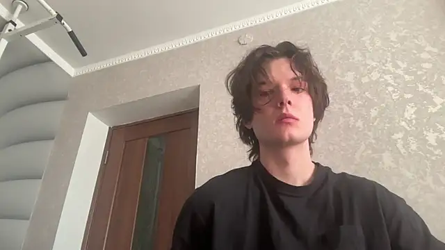 tomasdickpick online show from May 3, 8:17 am