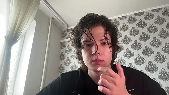 tomasdickpick online show from June 6, 8:31 am