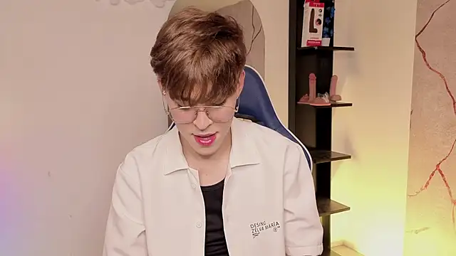 Tom Parker  online show from July 15, 11:00 pm