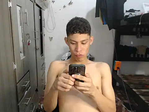 mastercum28 online show from April 25, 5:10 am
