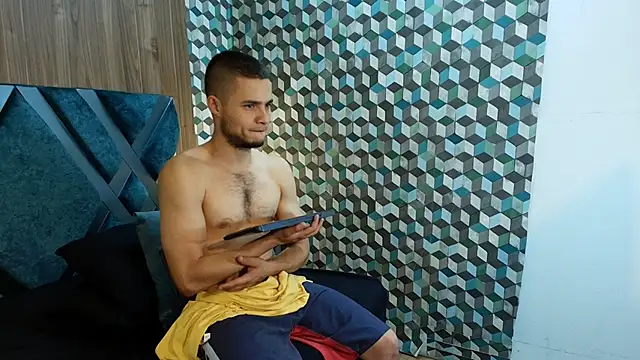 Joaho Fernandez online show from June 4, 8:59 pm
