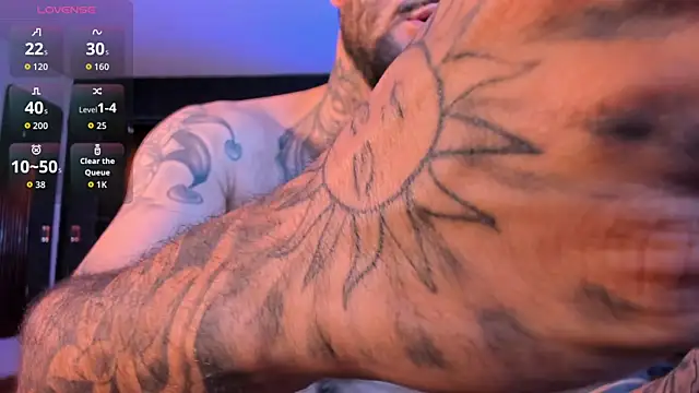 NICK OWEEN26 online show from June 13, 4:38 pm