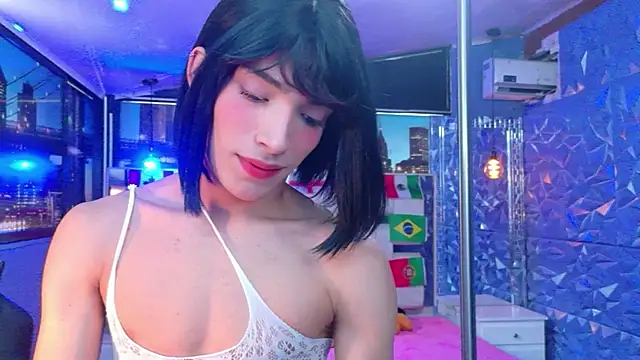 IsaacNovaa online show from June 15, 8:12 pm