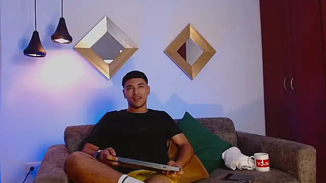 SeanStonee online show from March 31, 12:34 am