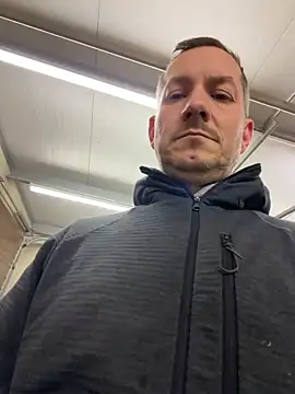 Fazza76 online show from March 31, 7:37 pm