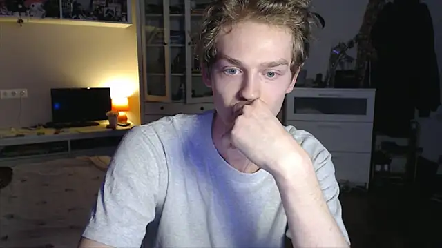 Daniel Yumm online show from April 3, 6:59 pm